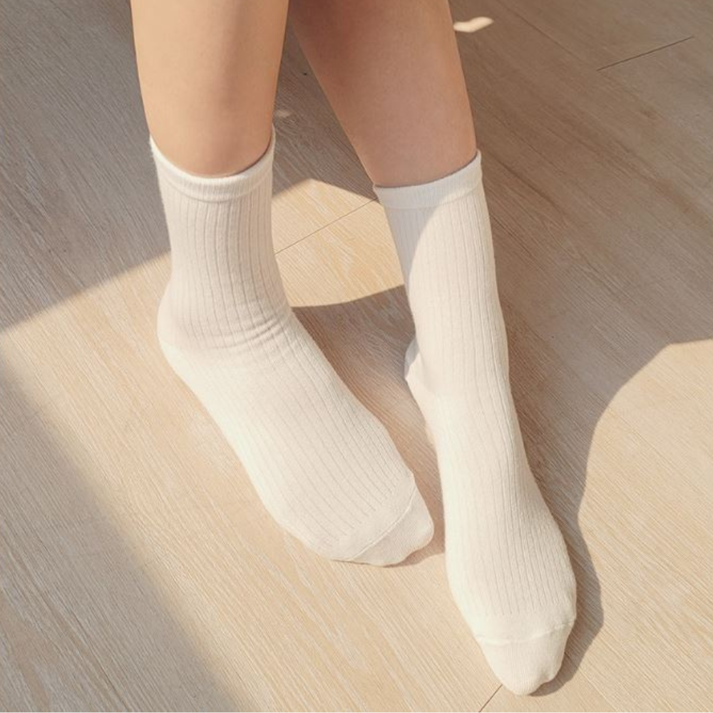 Women's Premium Plain Ribbed Crew Socks